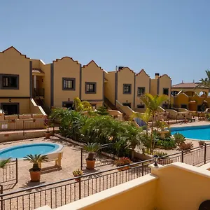 https://apartamento-vanessa.adeje-hotels.com